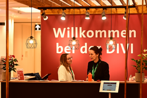 DIVI-Akademie mit eigenem Stand auf dem DIVI25