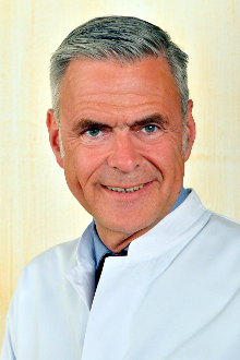 Professor Uwe Janssens